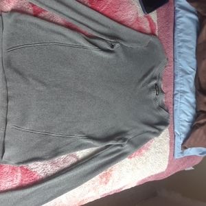 Long sleeve gray shirt